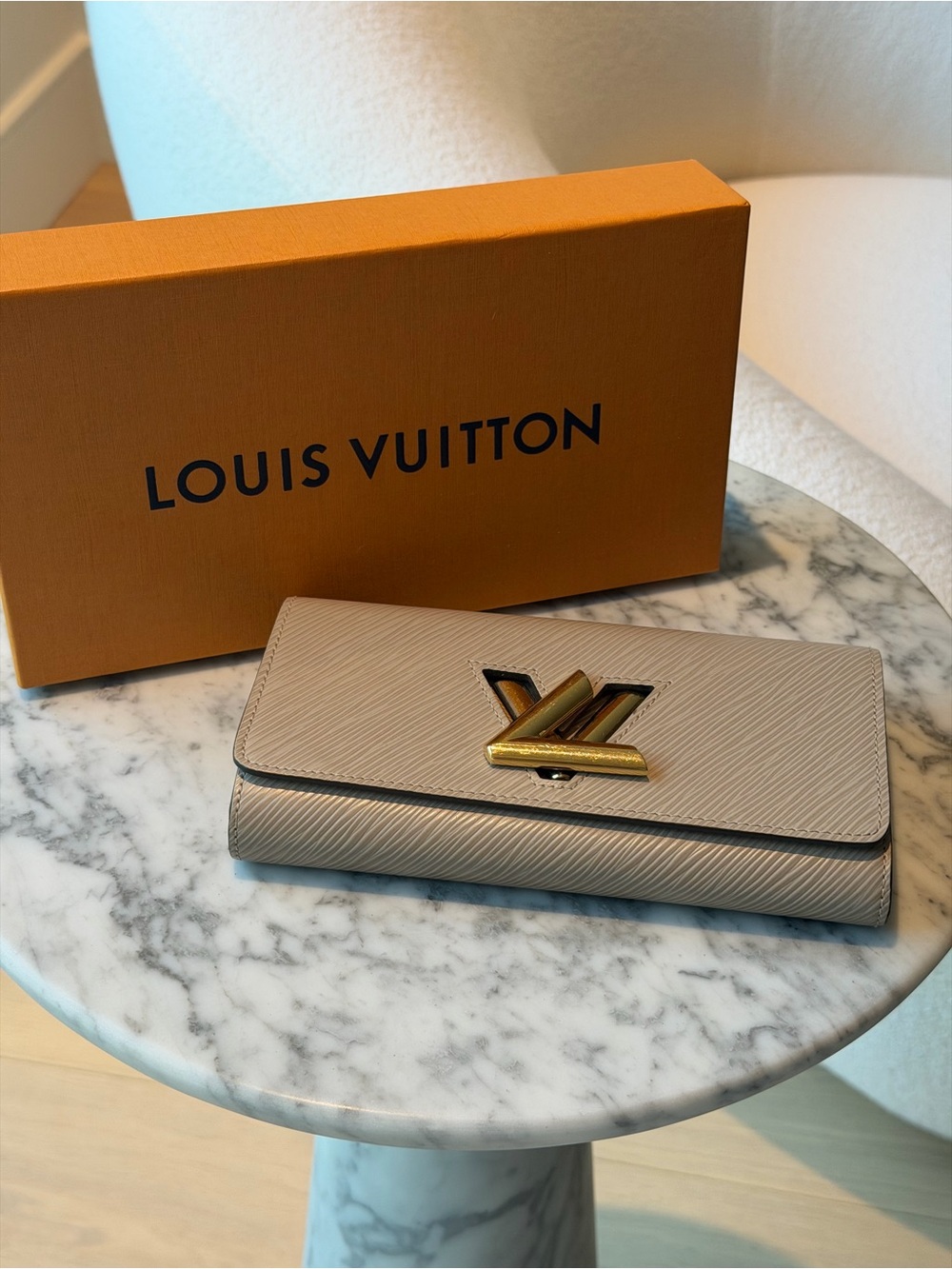Louis Vuitton Taupe Epi Leather Wallet with Gold LV Twist Lock - Picture 1 of 7